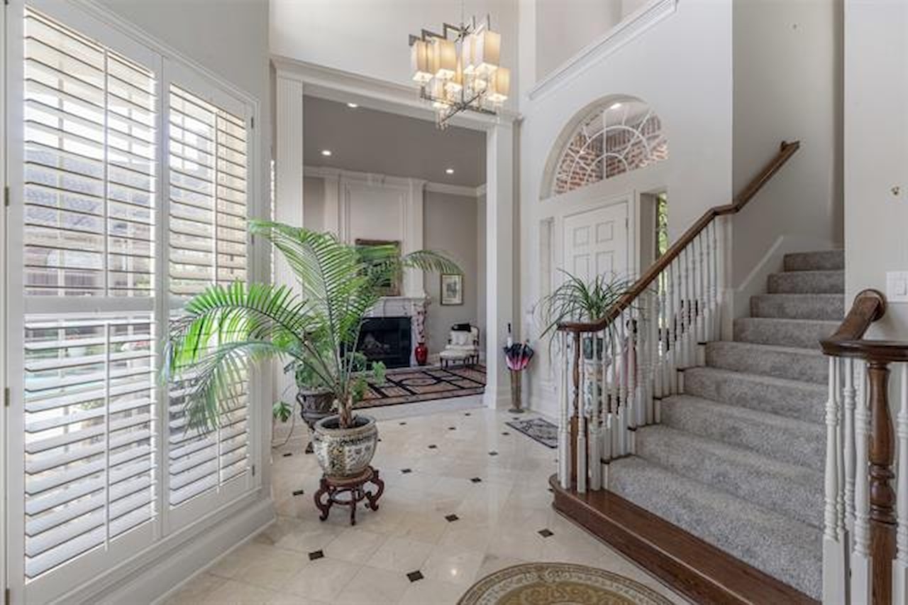 Greysq.com | Premier Real Estate Brokerage for Exceptional Properties Photo 6