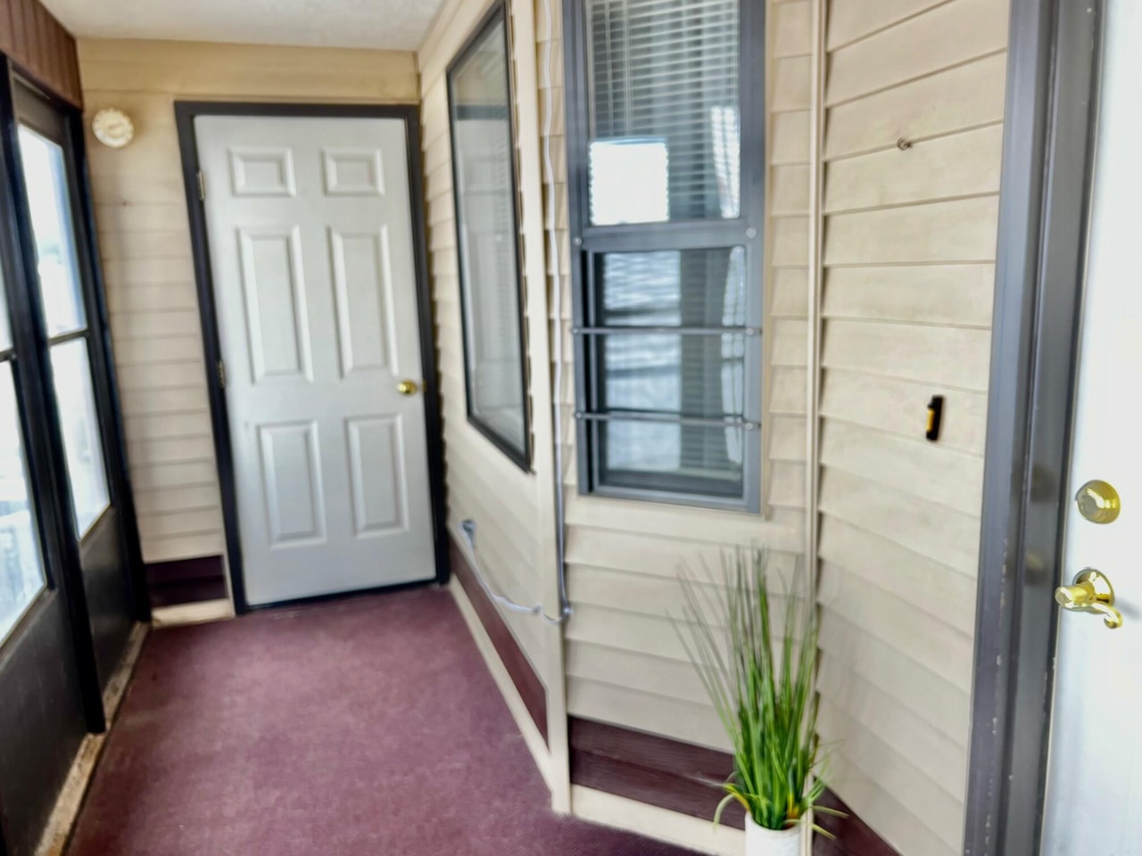 1150 W Red Hills Parkway #72 Washington, UT 84780 home for sale, MLS#25-263750 - Erika Rogers Photo 3