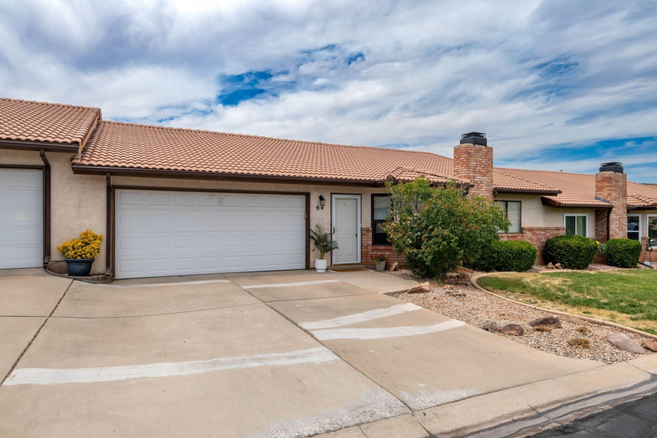 1050 E Brigham #64 St George, UT 84790 home for sale, MLS#25-263772 - Erika Rogers Photo 2