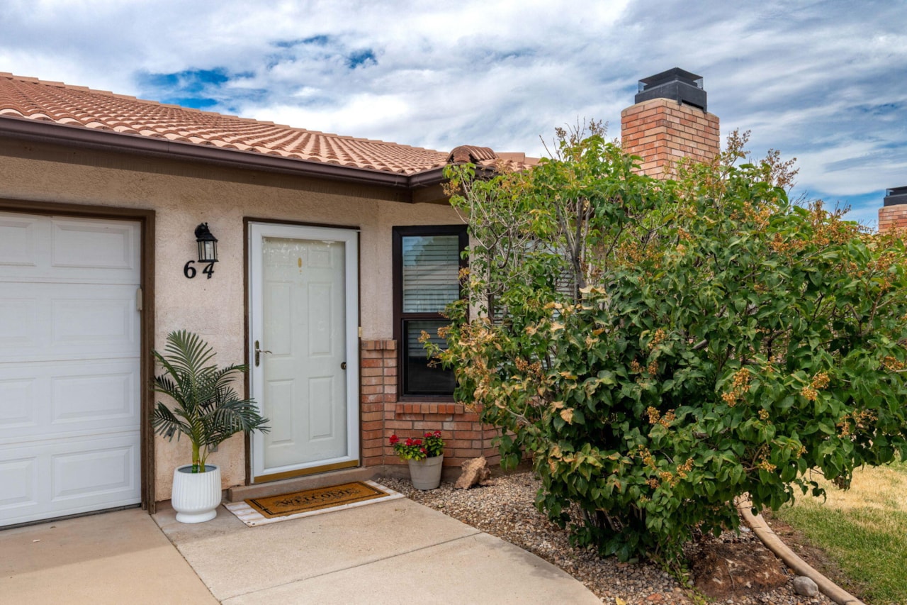 1050 E Brigham #64 St George, UT 84790 home for sale, MLS#25-263772 - Erika Rogers Photo 3