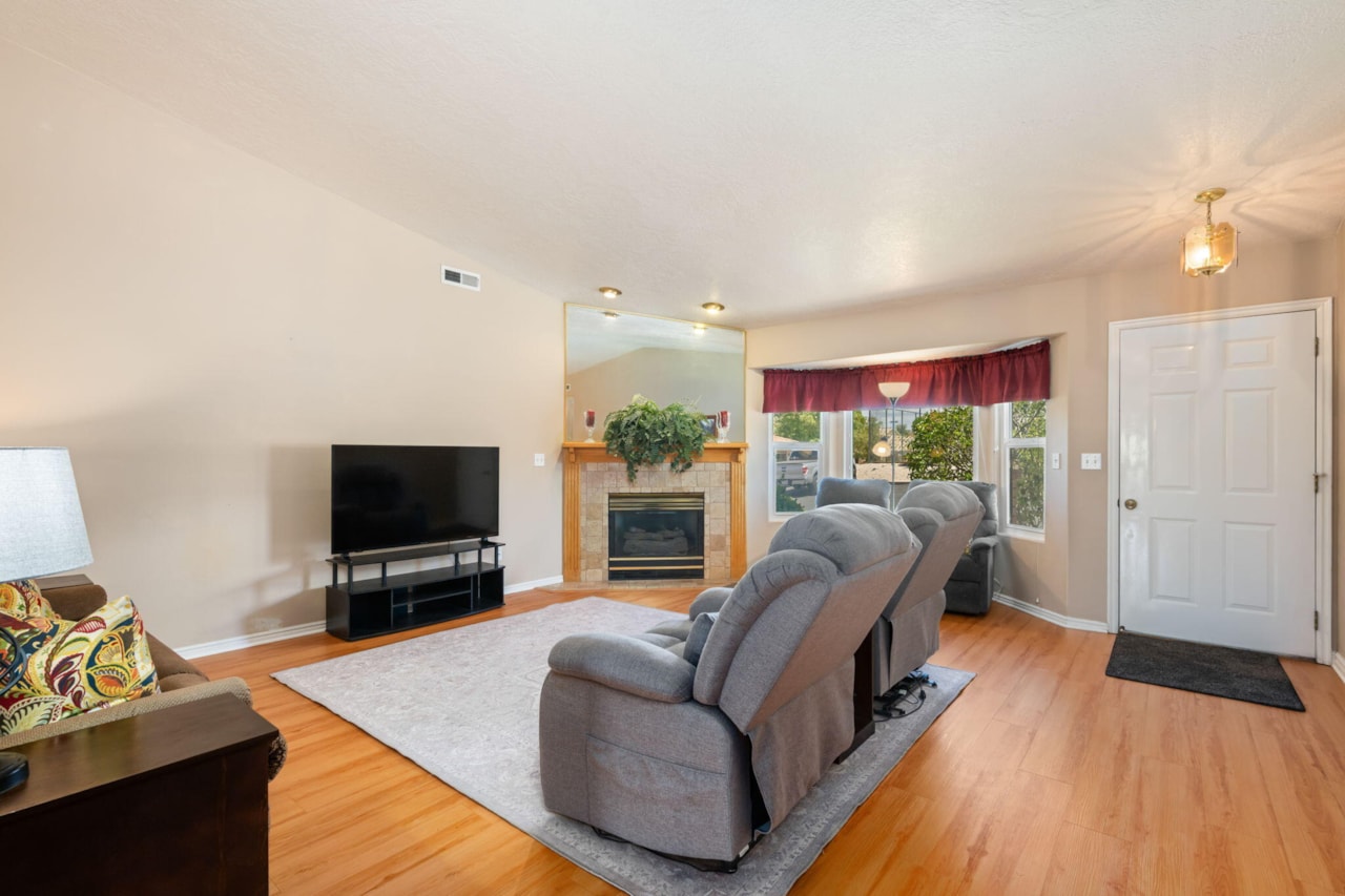 1050 E Brigham #64 St George, UT 84790 home for sale, MLS#25-263772 - Erika Rogers Photo 4