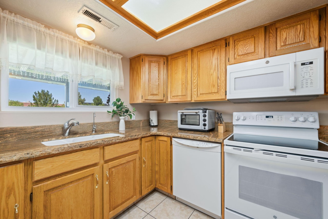 1050 E Brigham #64 St George, UT 84790 home for sale, MLS#25-263772 - Erika Rogers Photo 11