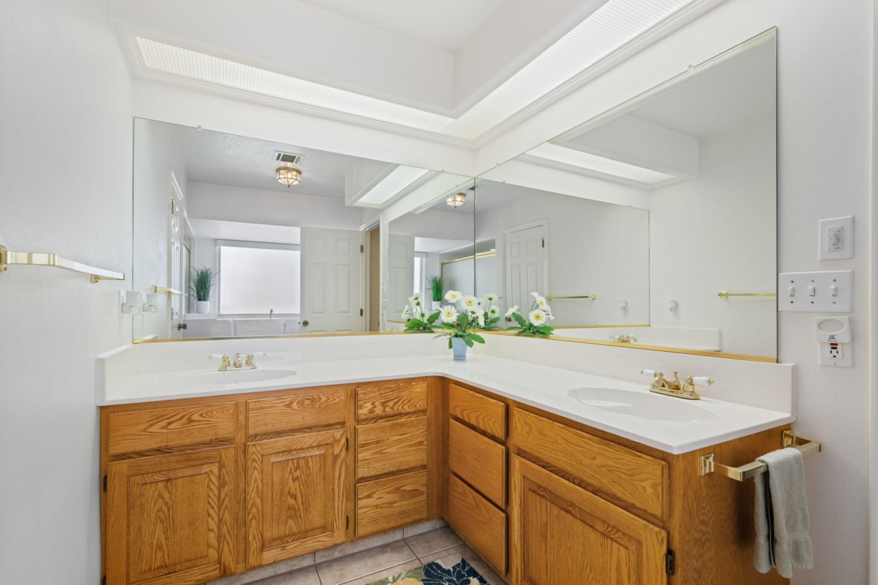 1050 E Brigham #64 St George, UT 84790 home for sale, MLS#25-263772 - Erika Rogers Photo 15