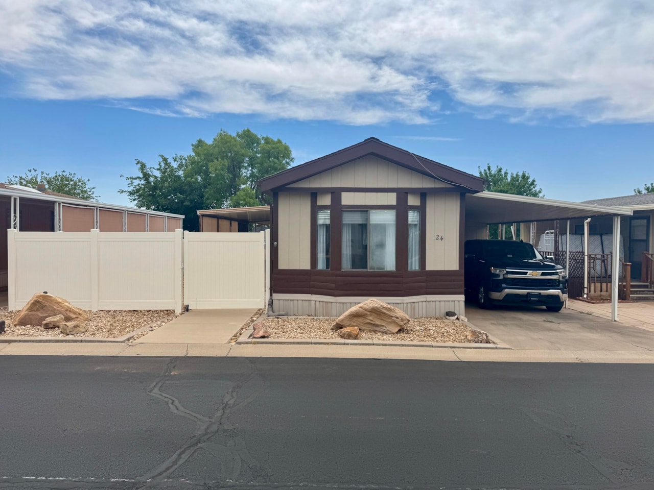 1360 N Dixie Downs RD #24 St George, UT 84770 home for sale, MLS#25-263796 - Erika Rogers