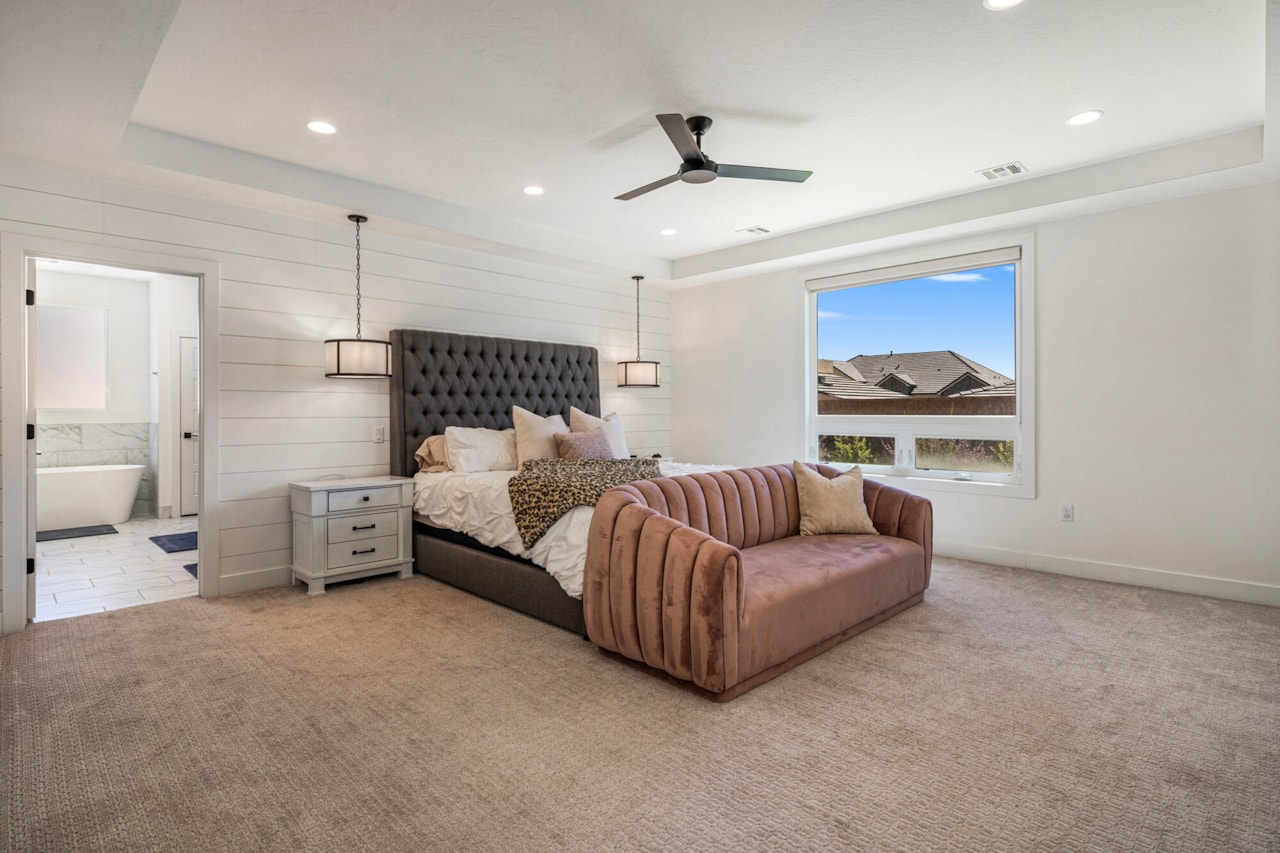 1051 S High Mesa CIR St George, UT 84790 home for sale, MLS#25-263449 - Erika Rogers Photo 14