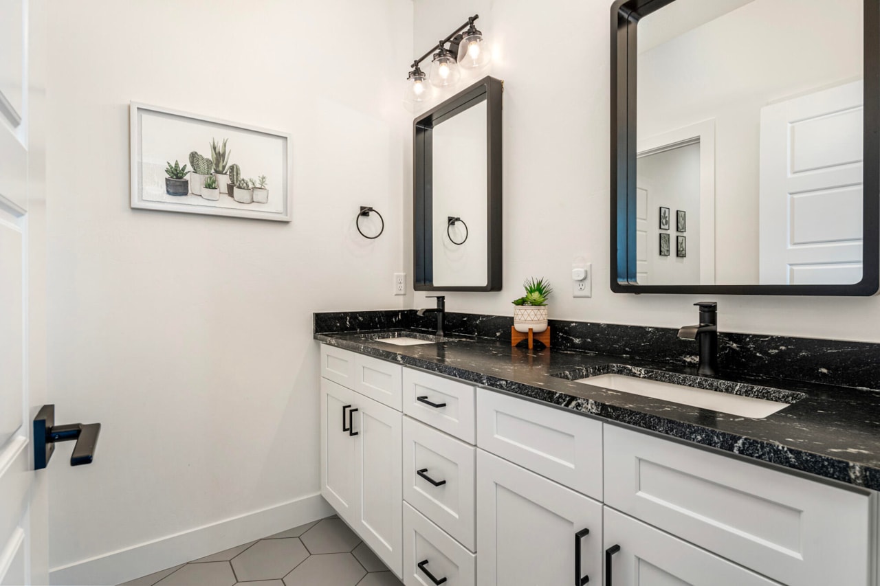 1051 S High Mesa CIR St George, UT 84790 home for sale, MLS#25-263449 - Erika Rogers Photo 24