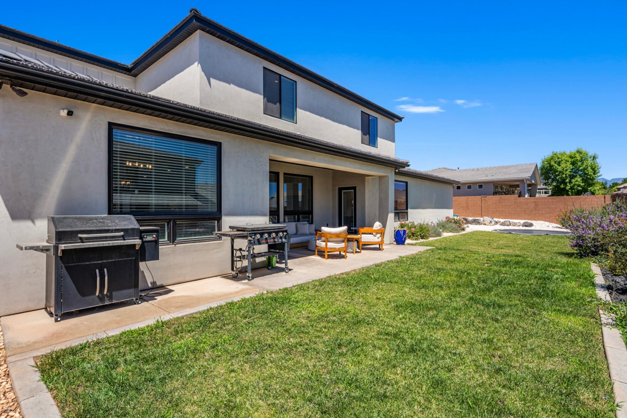 1051 S High Mesa CIR St George, UT 84790 home for sale, MLS#25-263449 - Erika Rogers Photo 35