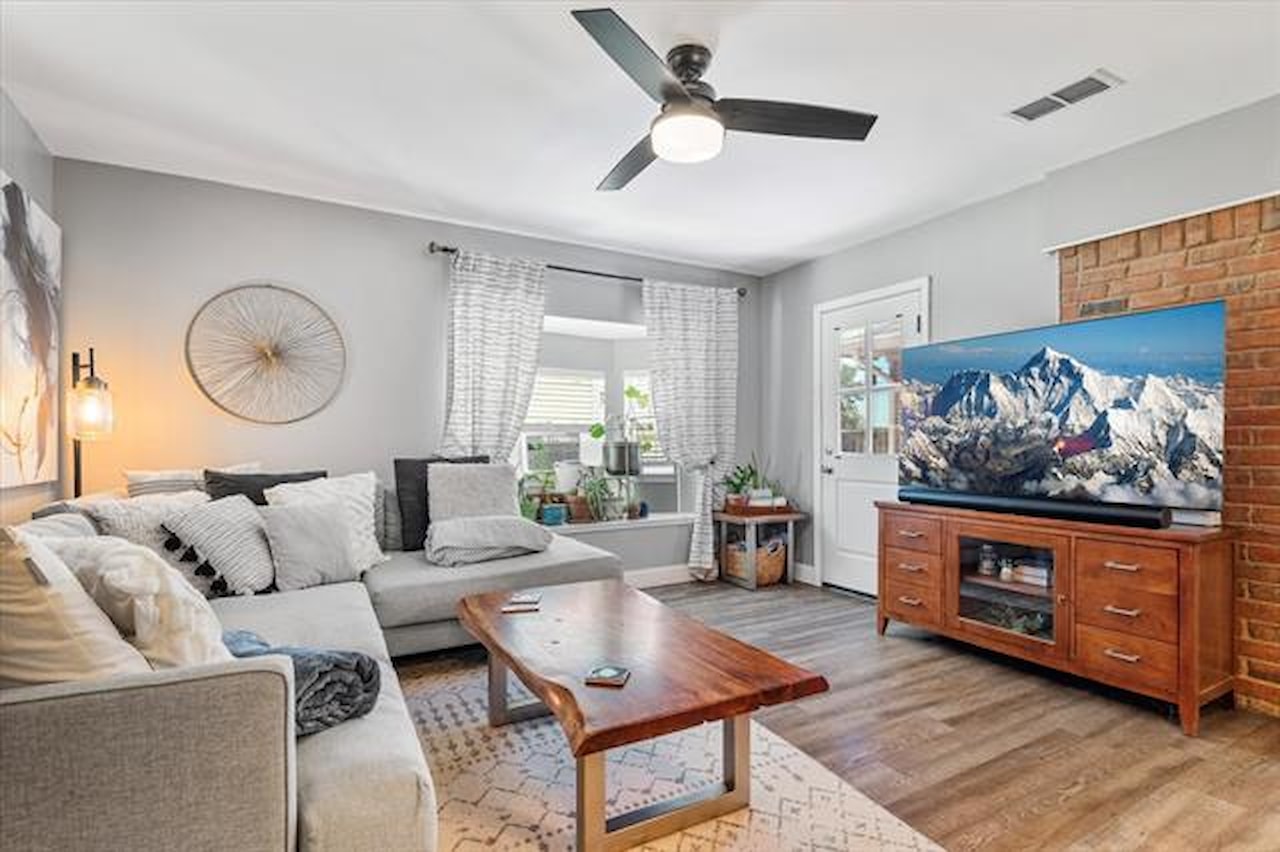 Greysq.com | Premier Real Estate Brokerage for Exceptional Properties Photo 12