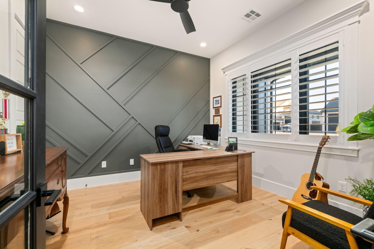 2799 Stonedale DR St George, UT 84790 home for sale, MLS#25-263626 - Erika Rogers Photo 6