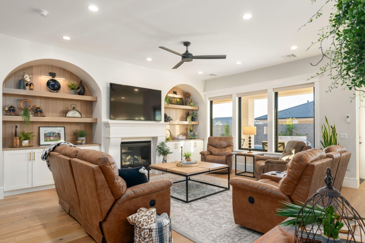 2799 Stonedale DR St George, UT 84790 home for sale, MLS#25-263626 - Erika Rogers Photo 8