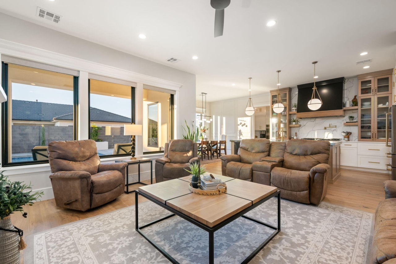 2799 Stonedale DR St George, UT 84790 home for sale, MLS#25-263626 - Erika Rogers Photo 12