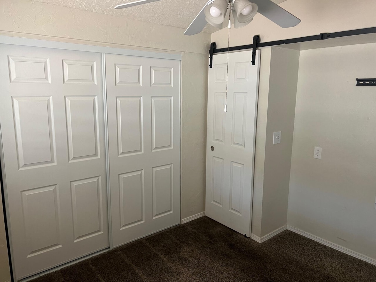 1150 W Red Hills Parkway #141 Washington, UT 84780 home for sale, MLS#25-257661 - Erika Rogers Photo 14