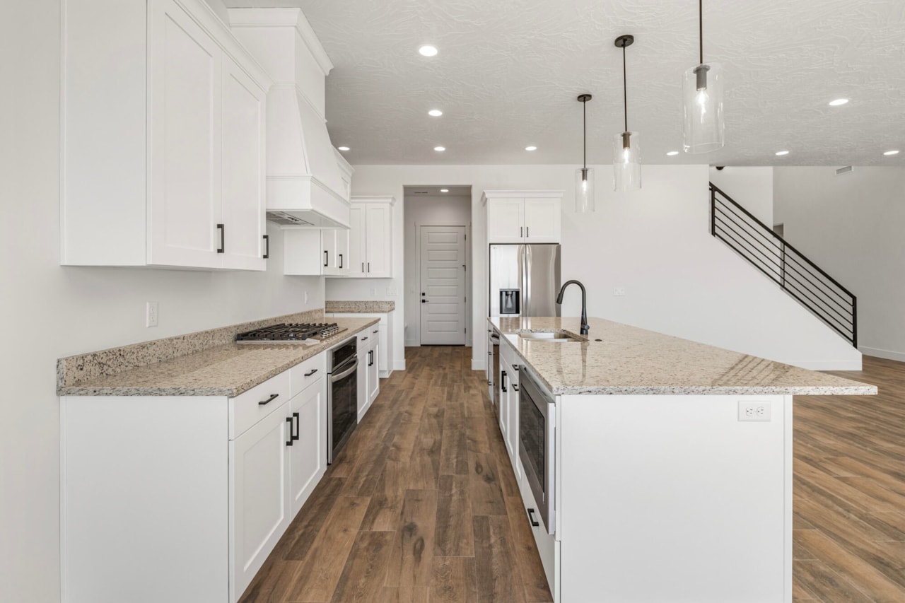 949 S Quick Draw DR Washington, UT 84780 home for sale, MLS#25-263856 - Erika Rogers Photo 11