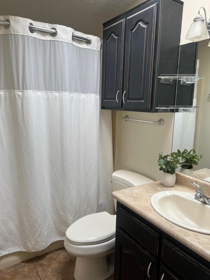 1150 W Red Hills Parkway #141 Washington, UT 84780 home for sale, MLS#25-257661 - Erika Rogers Photo 16