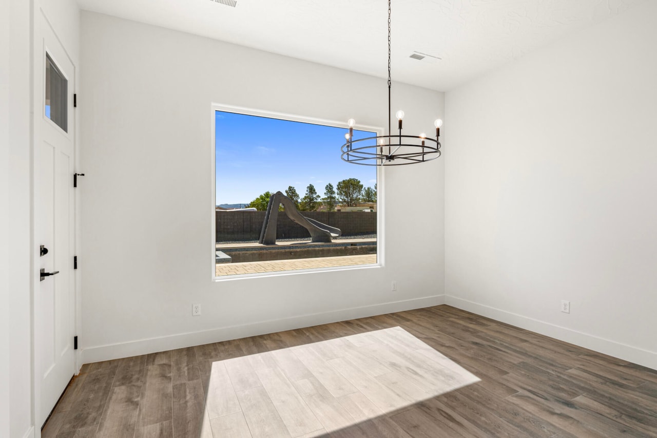 949 S Quick Draw DR Washington, UT 84780 home for sale, MLS#25-263856 - Erika Rogers Photo 22