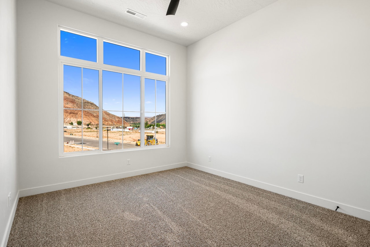 949 S Quick Draw DR Washington, UT 84780 home for sale, MLS#25-263856 - Erika Rogers Photo 27