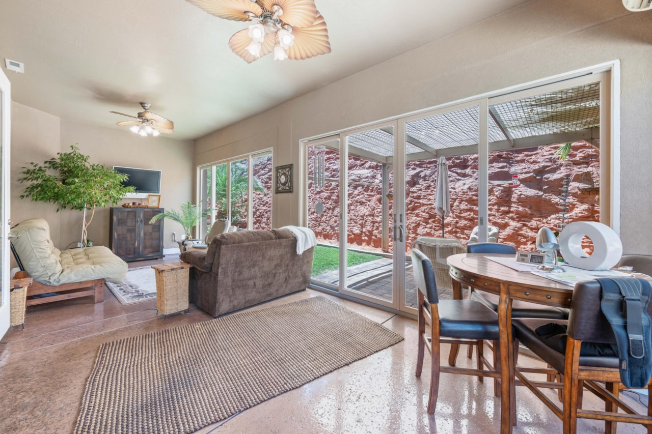 61 Shadow Ridge DR Washington, UT 84780 home for sale, MLS#25-263989 - Erika Rogers Photo 30