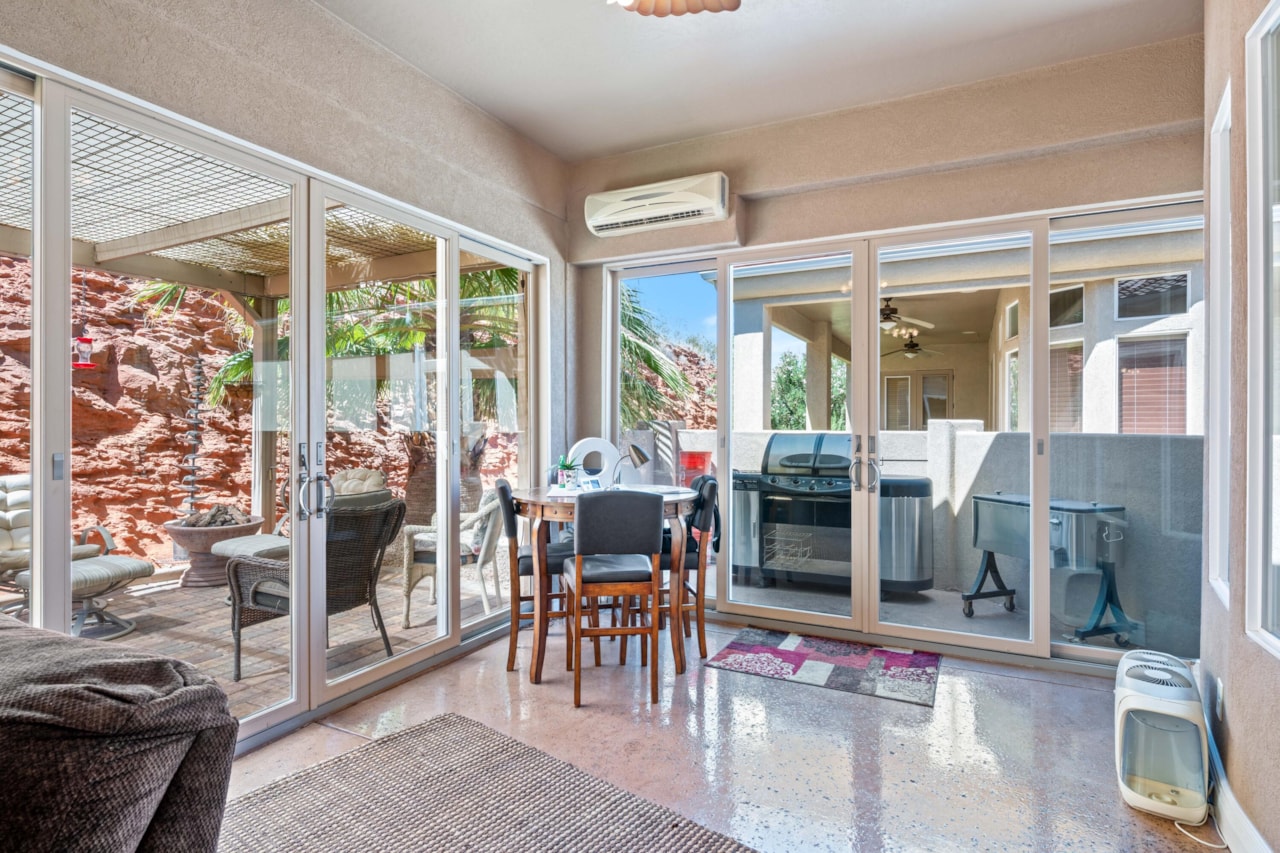 61 Shadow Ridge DR Washington, UT 84780 home for sale, MLS#25-263989 - Erika Rogers Photo 31