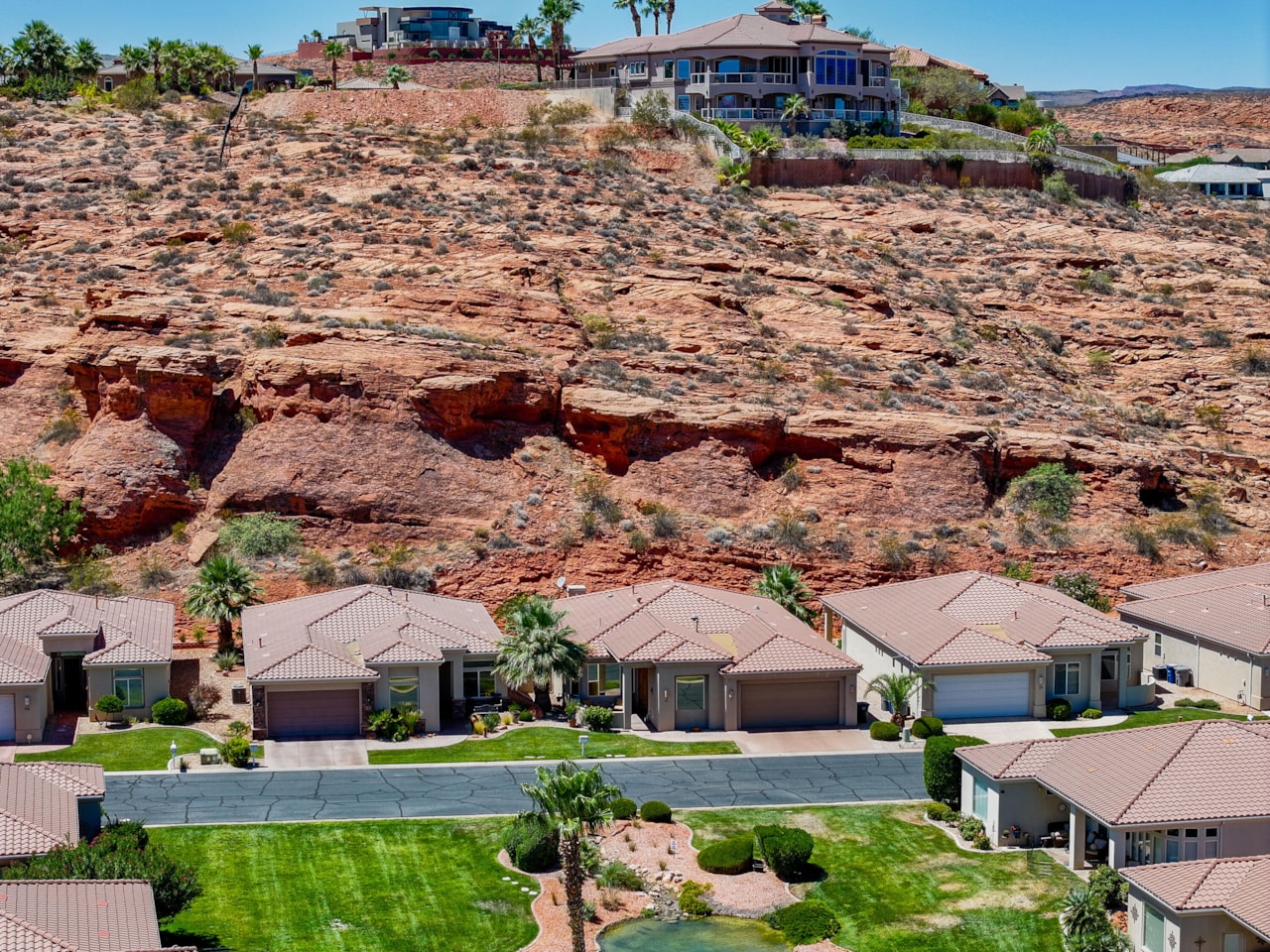 61 Shadow Ridge DR Washington, UT 84780 home for sale, MLS#25-263989 - Erika Rogers Photo 38