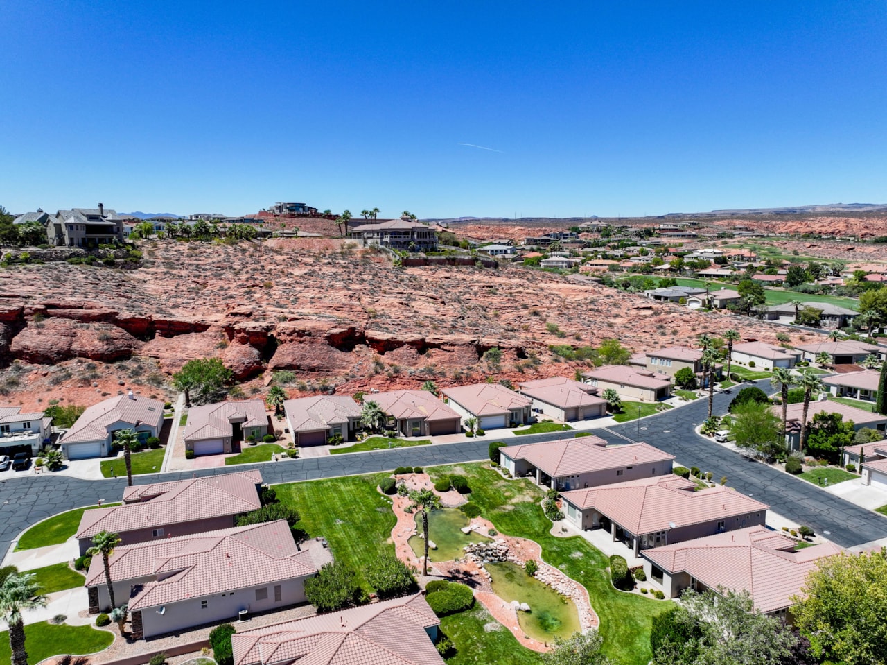 61 Shadow Ridge DR Washington, UT 84780 home for sale, MLS#25-263989 - Erika Rogers Photo 40