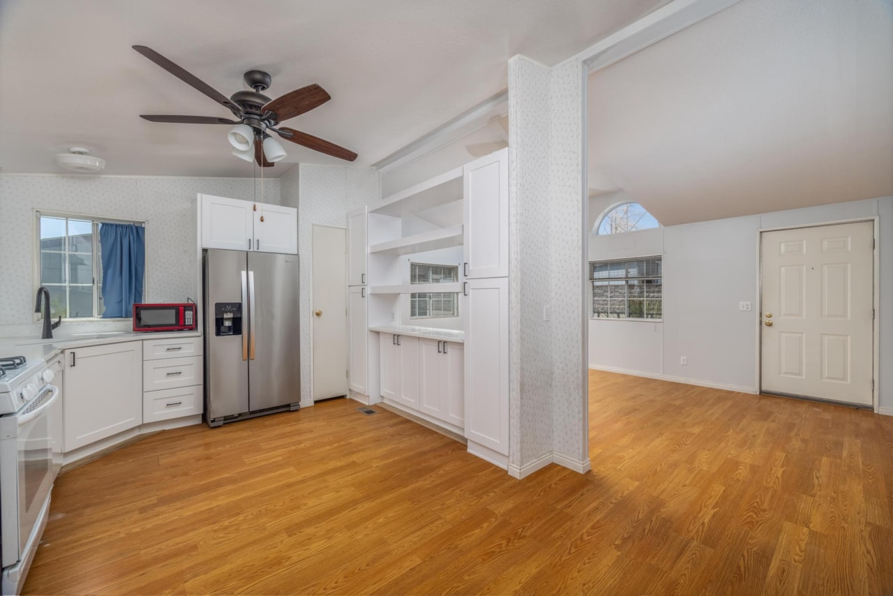 1360 N Dixie Downs RD #55 St George, UT 84770 home for sale, MLS#25-264004 - Erika Rogers Photo 3