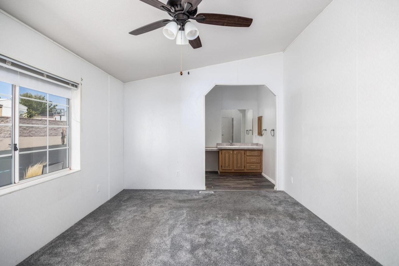 1360 N Dixie Downs RD #55 St George, UT 84770 home for sale, MLS#25-264004 - Erika Rogers Photo 5