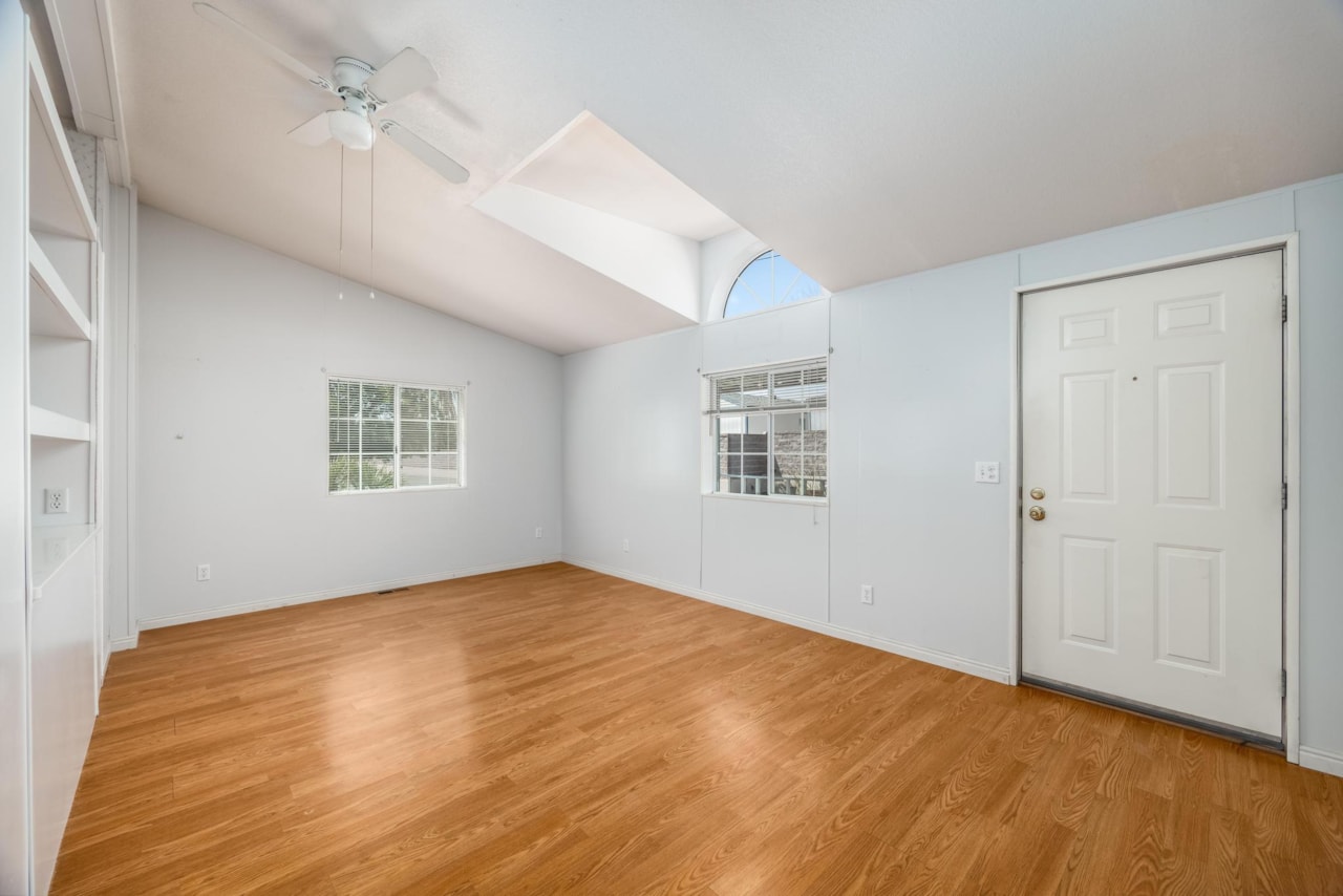 1360 N Dixie Downs RD #55 St George, UT 84770 home for sale, MLS#25-264004 - Erika Rogers Photo 4