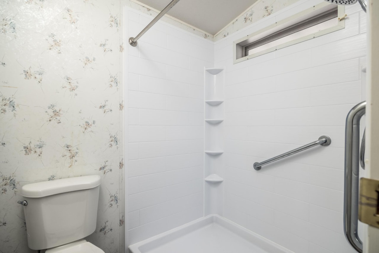 1360 N Dixie Downs RD #55 St George, UT 84770 home for sale, MLS#25-264004 - Erika Rogers Photo 9