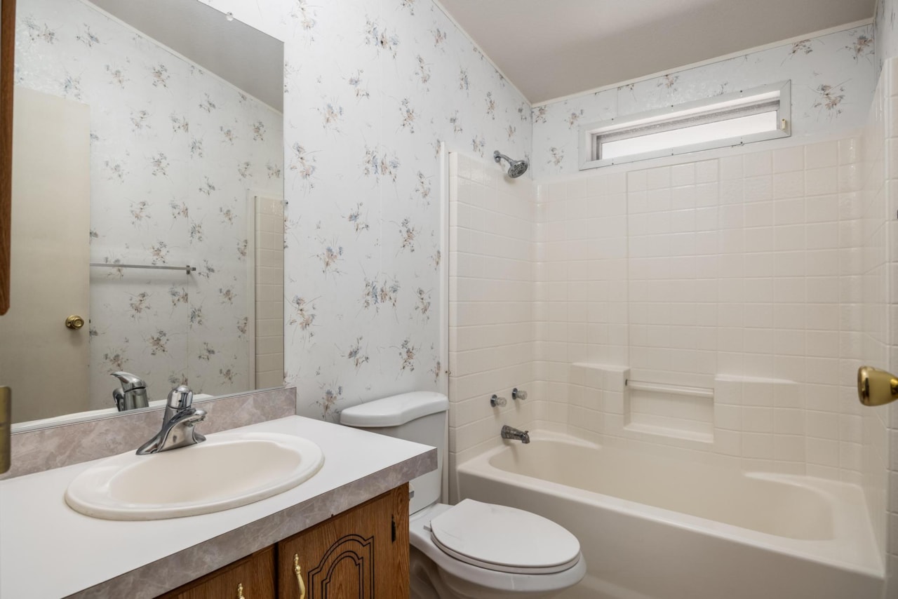 1360 N Dixie Downs RD #55 St George, UT 84770 home for sale, MLS#25-264004 - Erika Rogers Photo 12