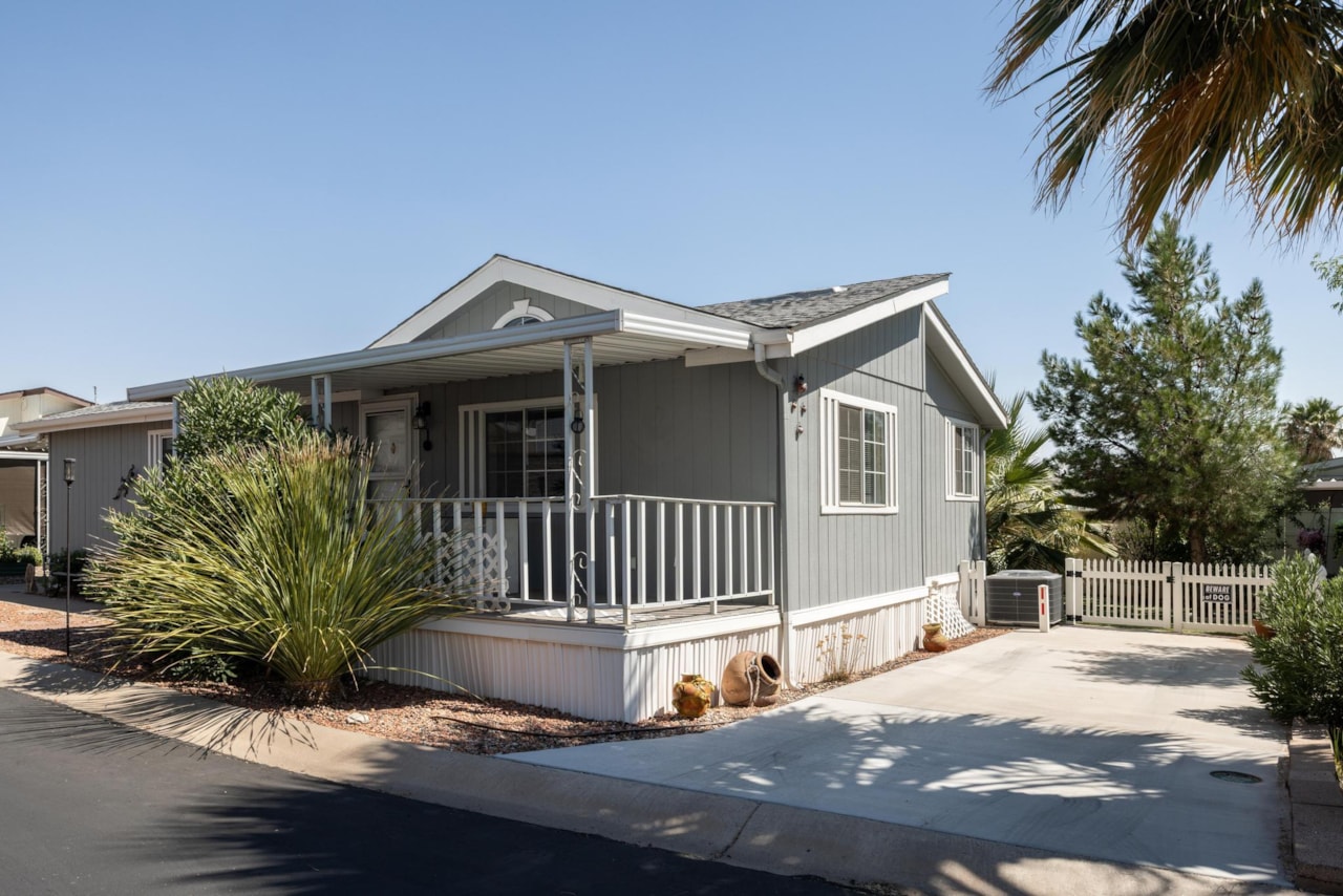 1360 N Dixie Downs RD #55 St George, UT 84770 home for sale, MLS#25-264004 - Erika Rogers Photo 14