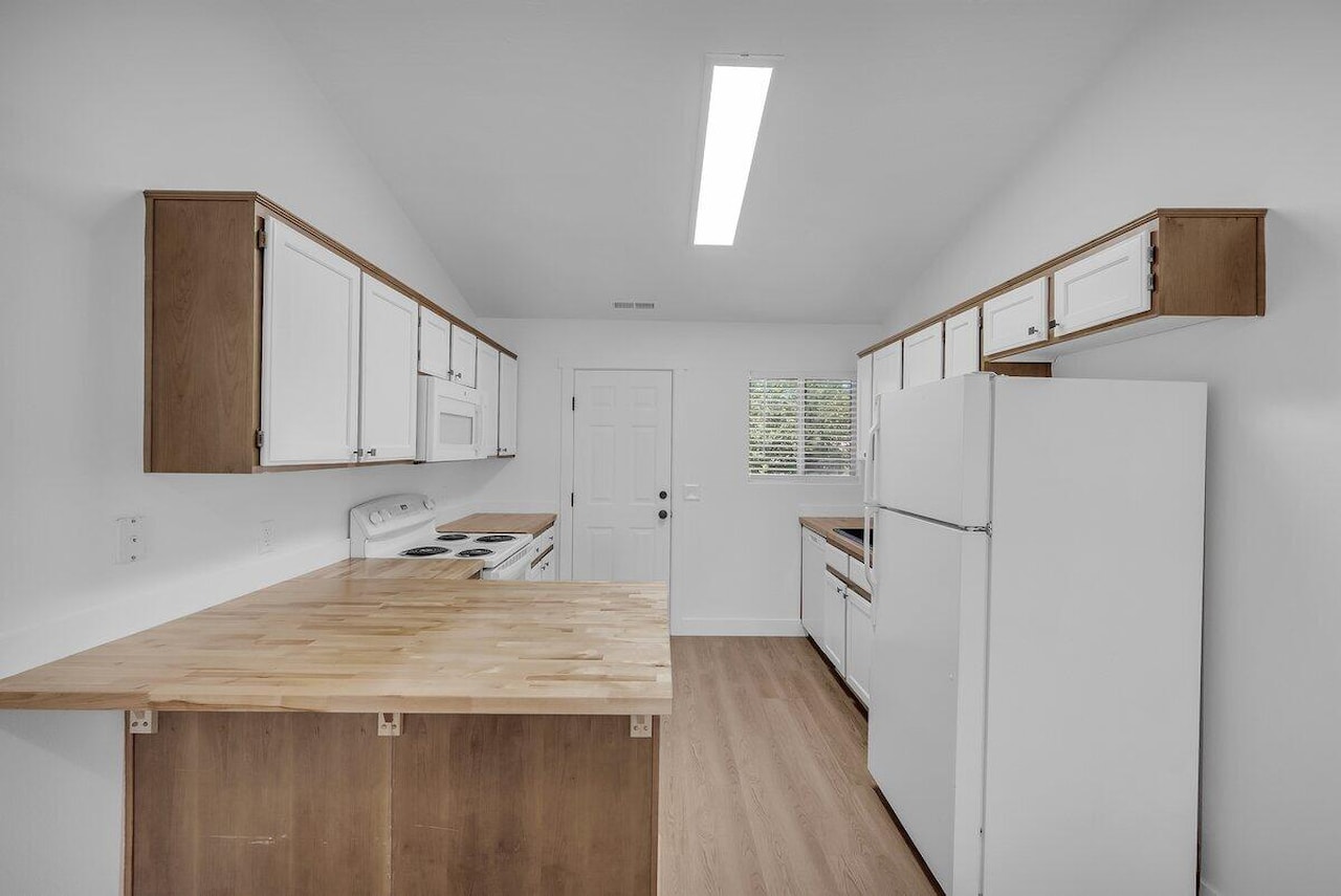 700 N Main ST #L6 Washington, UT 84780 condo for sale, MLS#25-264052 - Erika Rogers Photo 7