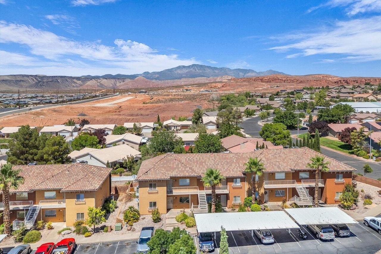 700 N Main ST #L6 Washington, UT 84780 condo for sale, MLS#25-264052 - Erika Rogers Photo 19