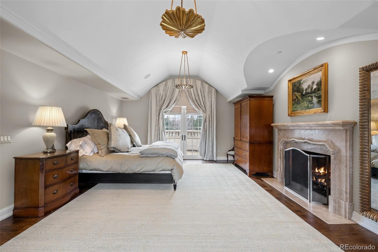 18 Cherry Hills Park Dr Cherry Hills Park Tucked within the guarded and gated Cherry Hills Park community, this 5-bedroom, 8-bath estate... Cherry Hills Village Arapahoe CO 80113 8021230 home for sale $16,595,000 8021230 Photo 16