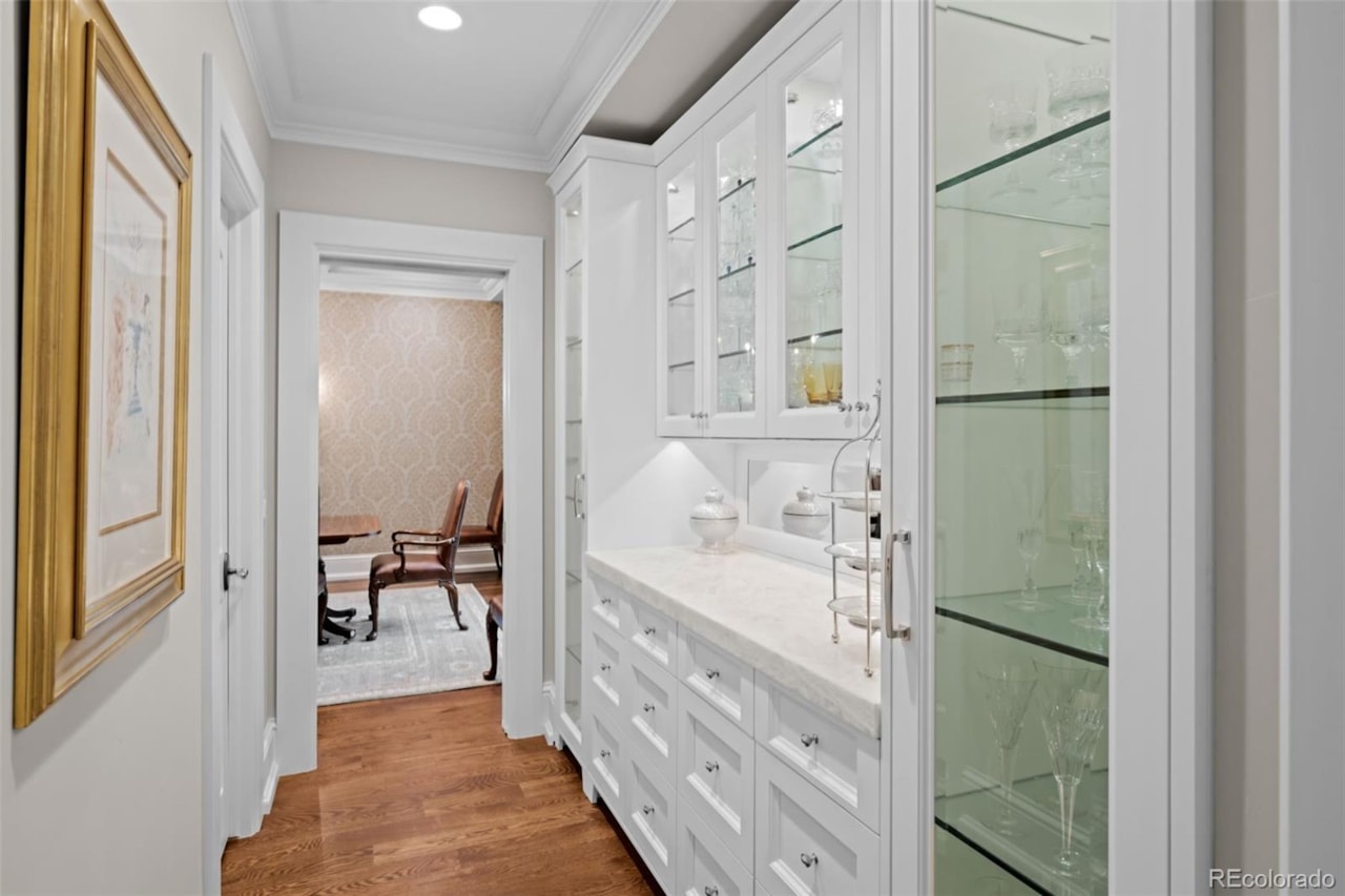 18 Cherry Hills Park Dr Cherry Hills Park Tucked within the guarded and gated Cherry Hills Park community, this 5-bedroom, 8-bath estate... Cherry Hills Village Arapahoe CO 80113 8021230 home for sale $16,595,000 8021230 Photo 11