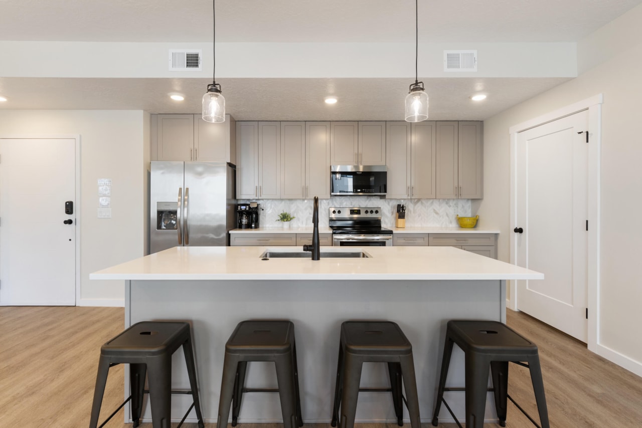 961 W Akoya Pearl ST #202 St George, UT 84790 condo for sale, MLS#25-264105 - Erika Rogers Photo 5