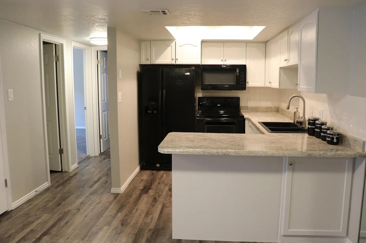 777 S 400  E #45 St George, UT 84770 home for sale, MLS#25-264190 - Erika Rogers Photo 5