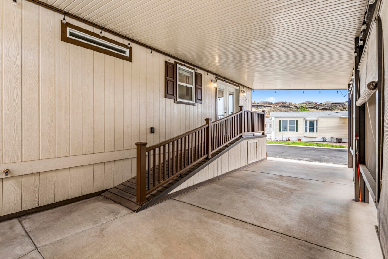 448 E Telegraph ST E #136 Washington, UT 84780 home for sale, MLS#25-260717 - Erika Rogers Photo 7