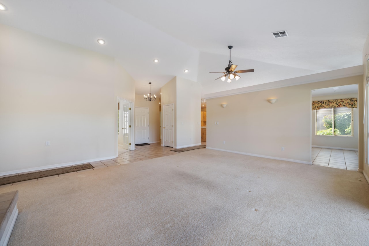 356 N Cactus LN #Unit 10 Washington, UT 84780 home for sale, MLS#25-264254 - Erika Rogers Photo 8