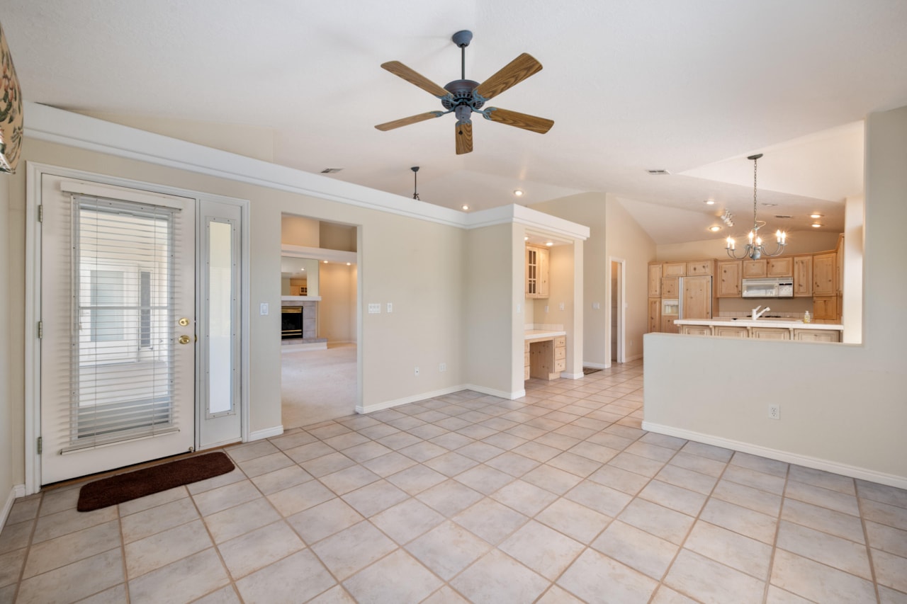 356 N Cactus LN #Unit 10 Washington, UT 84780 home for sale, MLS#25-264254 - Erika Rogers Photo 13