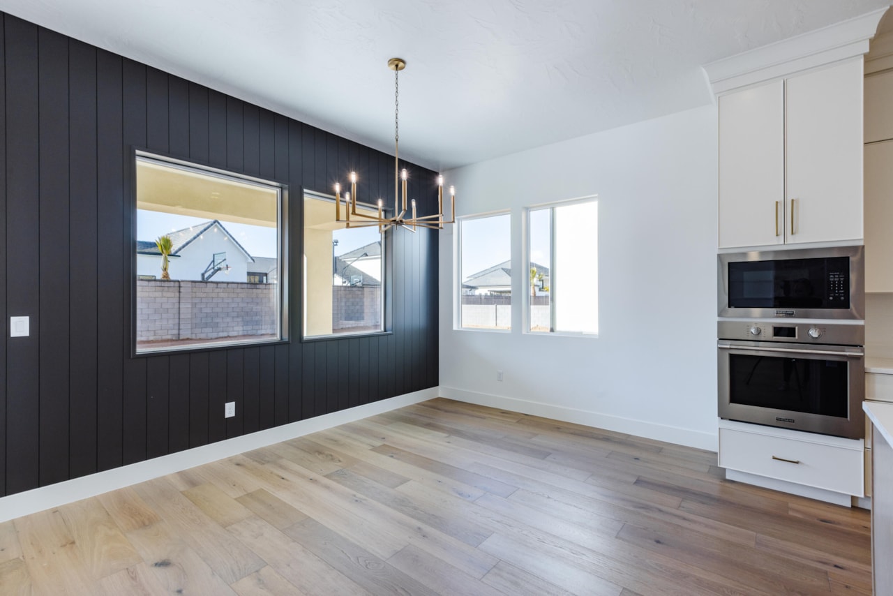 714 Chloe LN Washington, UT 84780 home for sale, MLS#25-258470 - Erika Rogers Photo 16