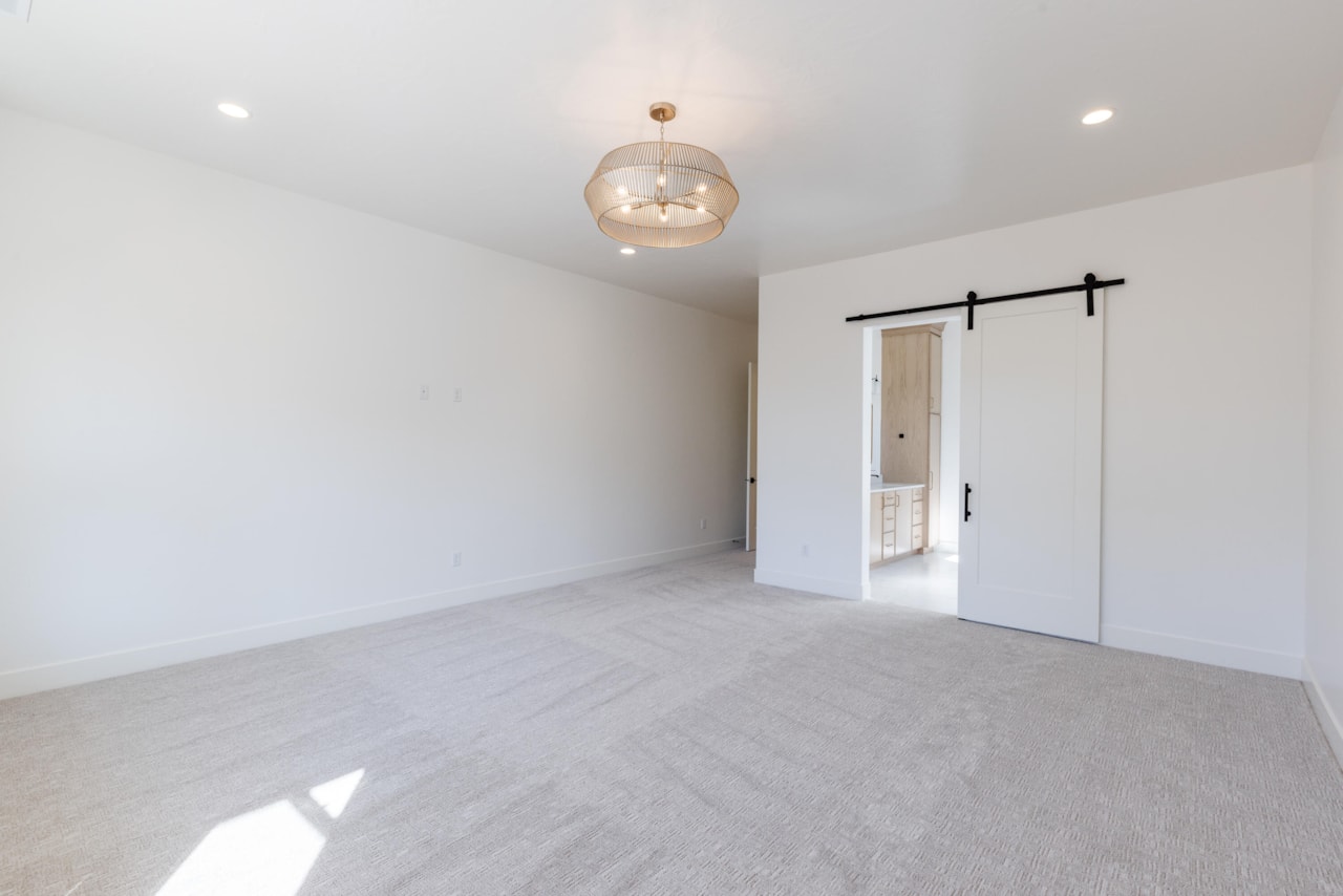 714 Chloe LN Washington, UT 84780 home for sale, MLS#25-258470 - Erika Rogers Photo 27