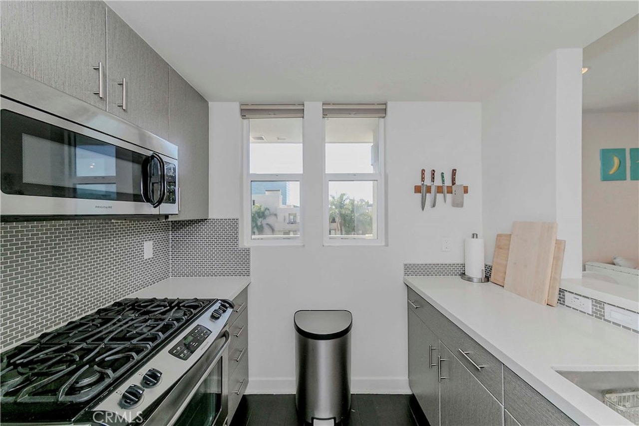 436 S Virgil Ave #403 Los Angeles, CA 90020 | MLS PW25185551 Photo 6