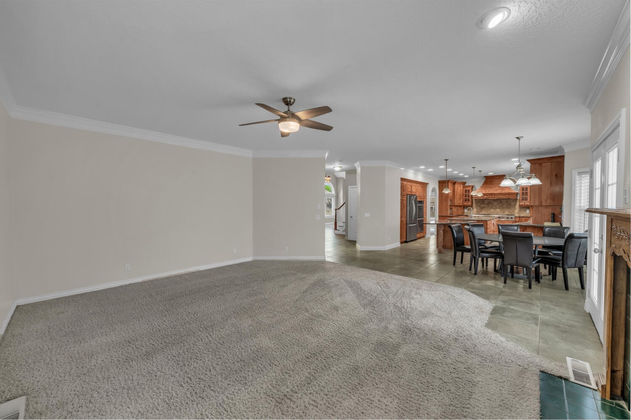 1659 S Cobblestone LN St George, UT 84790 home for sale, MLS#25-264305 - Erika Rogers Photo 7