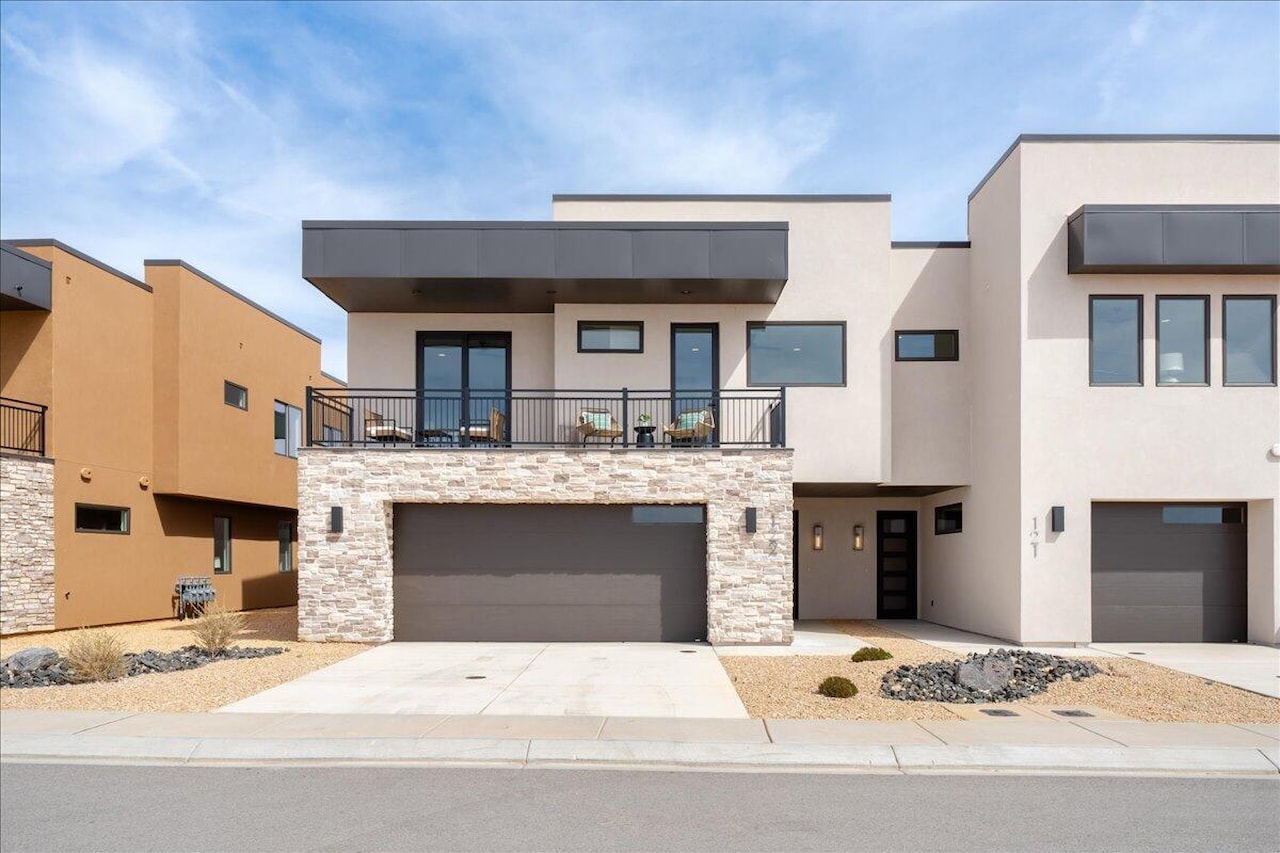 1624 W Ledges #134 St George, UT 84770 home for sale, MLS#25-262140 - Erika Rogers Photo 4