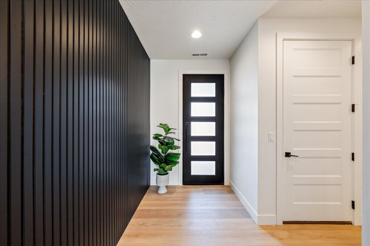 1624 W Ledges #134 St George, UT 84770 home for sale, MLS#25-262140 - Erika Rogers Photo 10