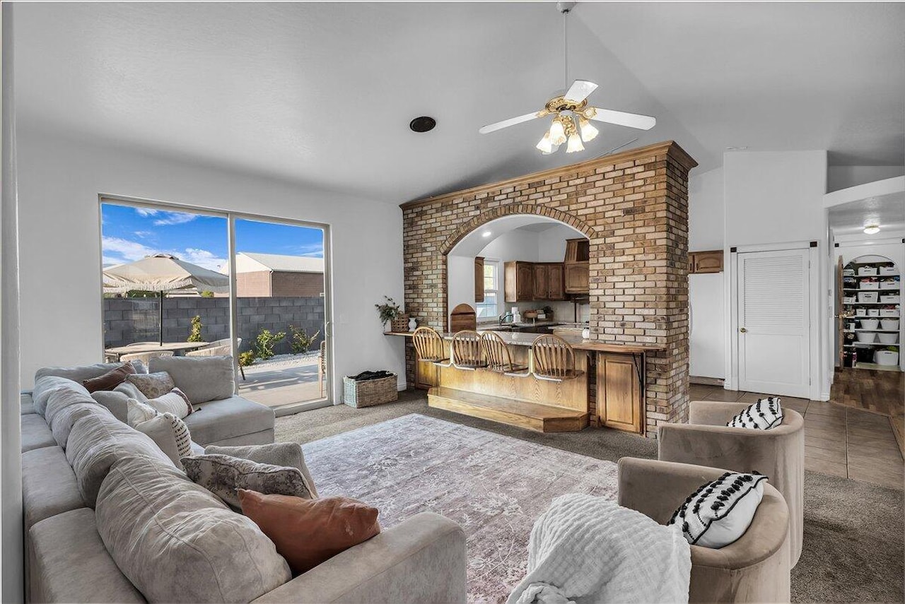 2669 E 3200 S St George, UT 84790 home for sale, MLS#25-264317 - Erika Rogers Photo 18