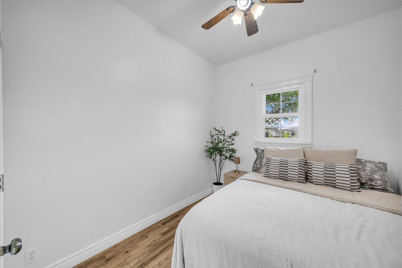 2669 E 3200 S St George, UT 84790 home for sale, MLS#25-264317 - Erika Rogers Photo 27