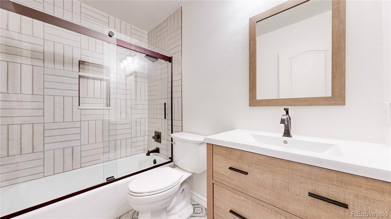 6414 E Stanford Ave Charlou Step into 6414 E Stanford Ave, a stunning 4-bedroom, 5-bathroom home nestled in the prestigious and... Cherry Hills Village Arapahoe CO 80111 6584558 home for sale $2,595,000 6584558 Photo 32