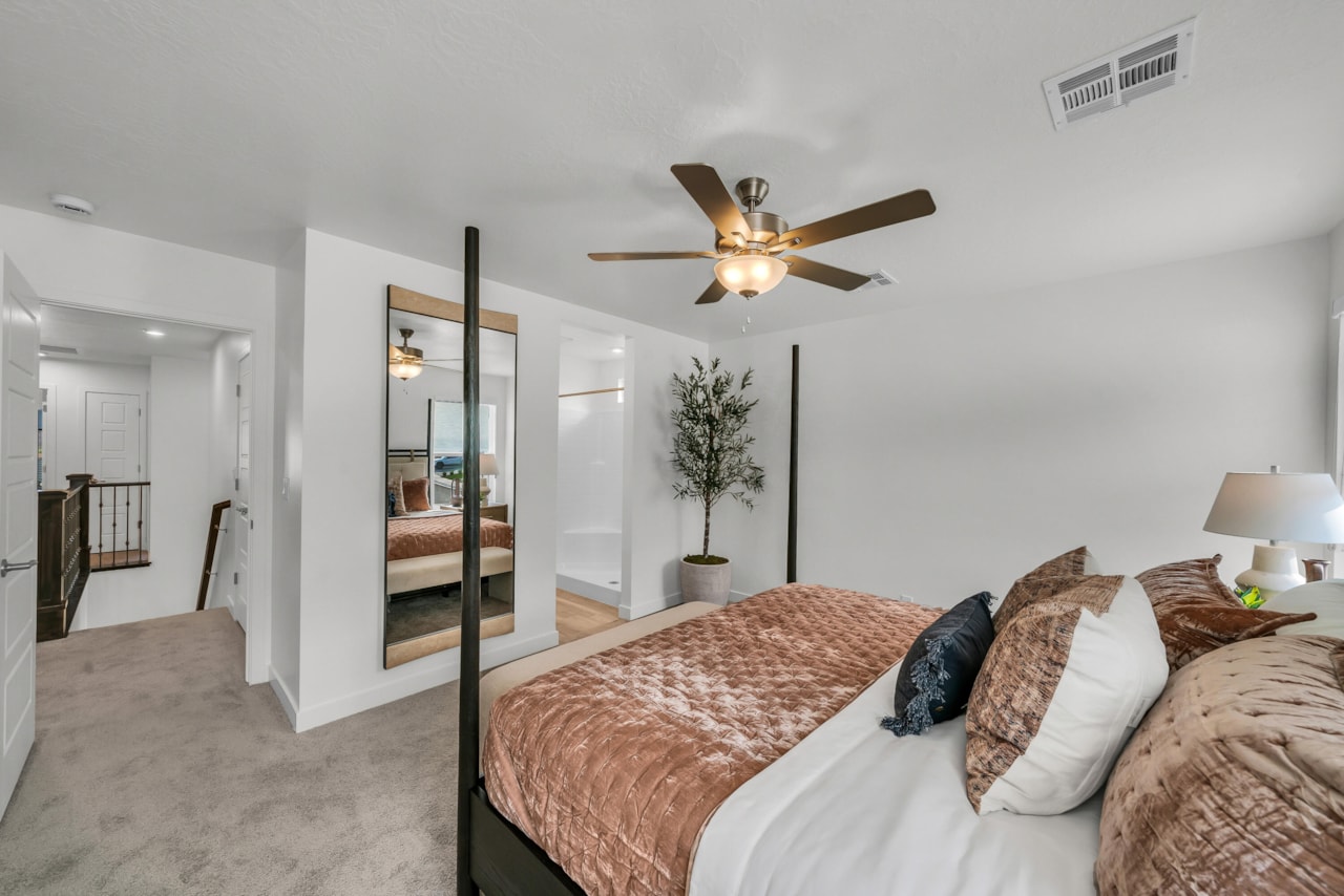 332 S Deep Creek DR Washington, UT 84780 home for sale, MLS#25-264372 - Erika Rogers Photo 17