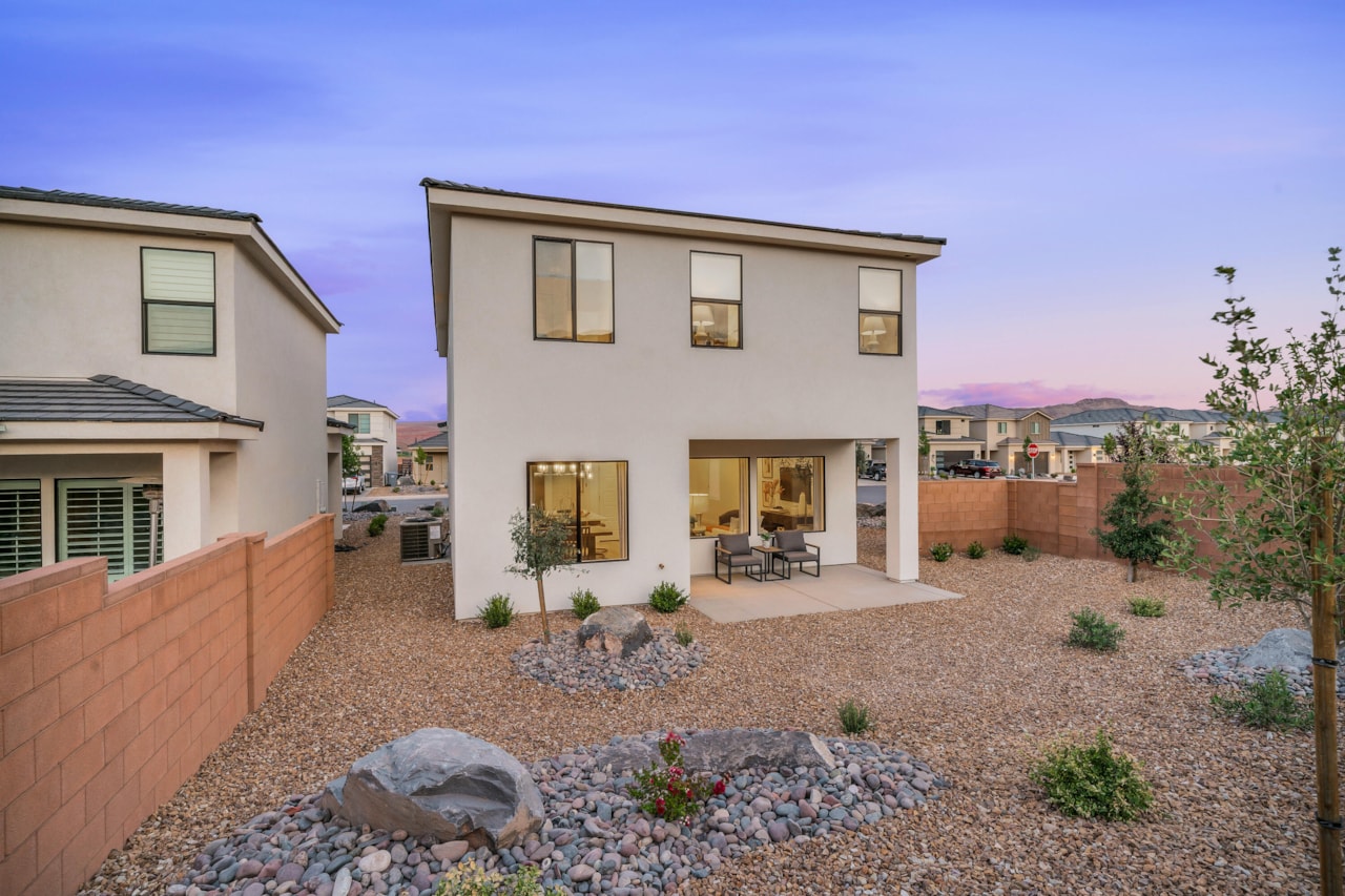 332 S Deep Creek DR Washington, UT 84780 home for sale, MLS#25-264372 - Erika Rogers Photo 33